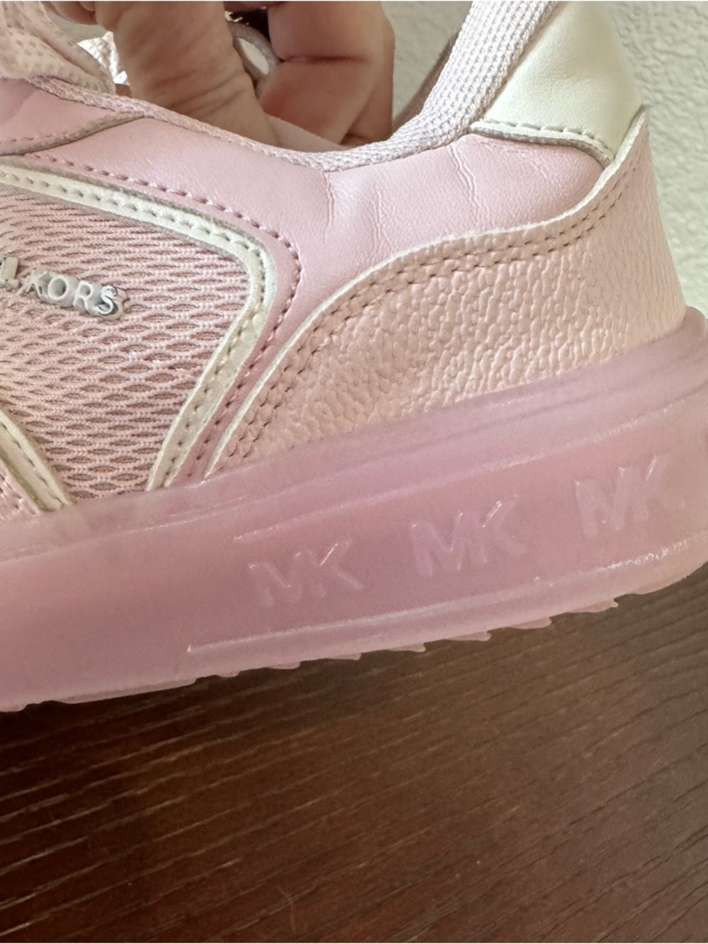 Michael Kors Kids Pink Casual Sneakers Size 2 Girls Shoes - Picture 6 of 10